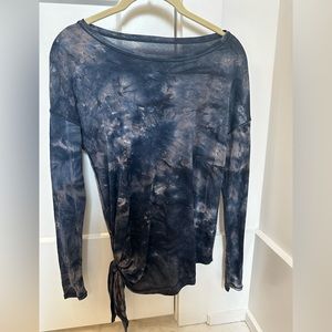 Lululemon long sleeve top
